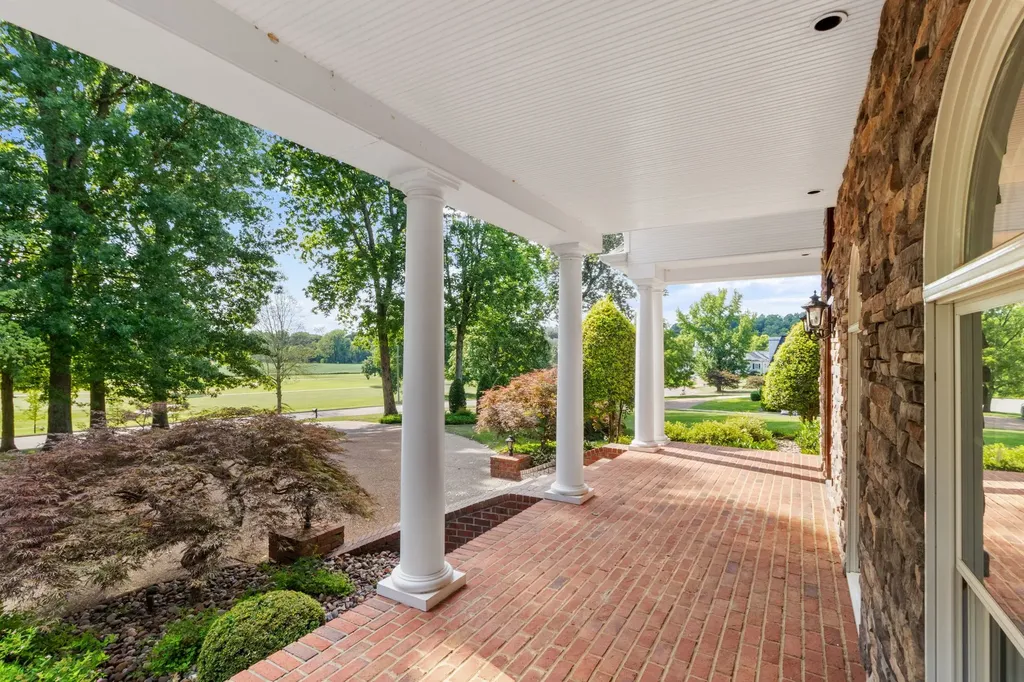 363 Fairway Drive Clarksville TN 37043