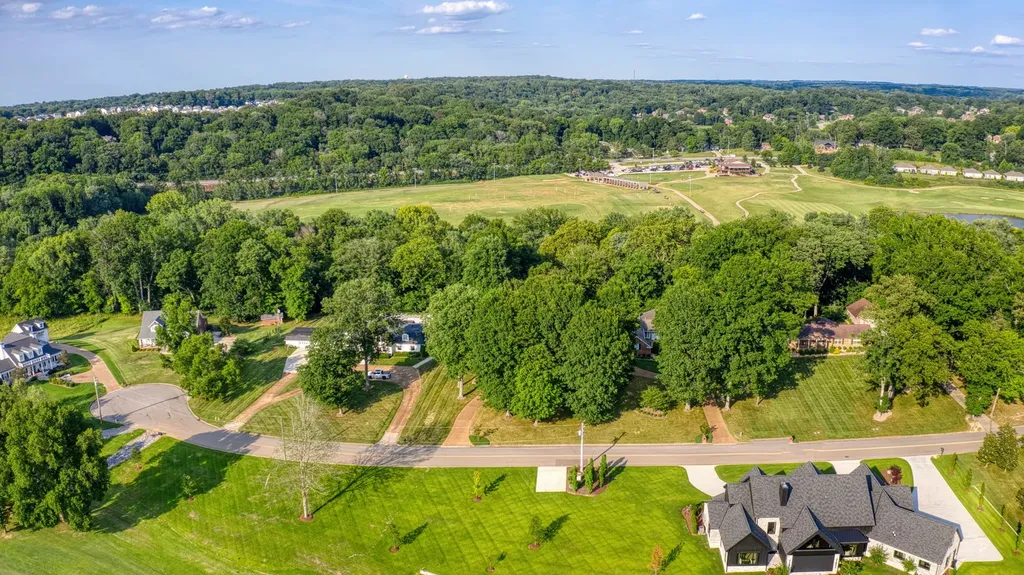 363 Fairway Drive Clarksville TN 37043