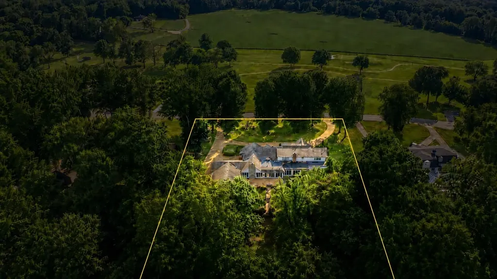 363 Fairway Drive Clarksville TN 37043
