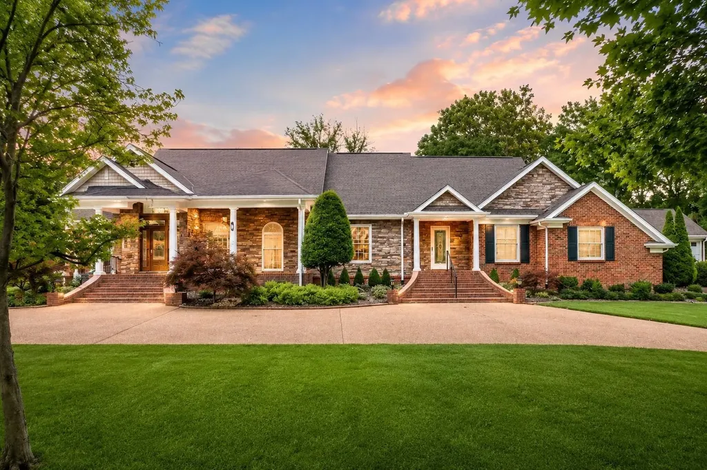 363 Fairway Drive Clarksville TN 37043