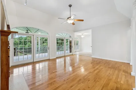 4024 Williamsport Pike Williamsport TN 38487