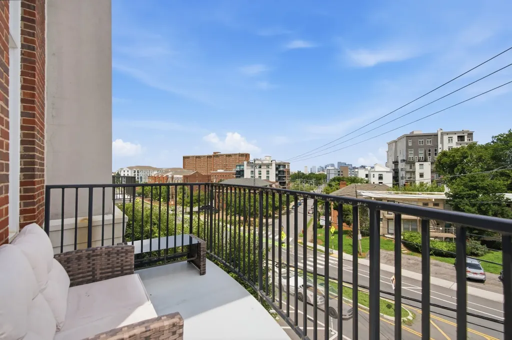 205 31st Ave, N Nashville TN 37203