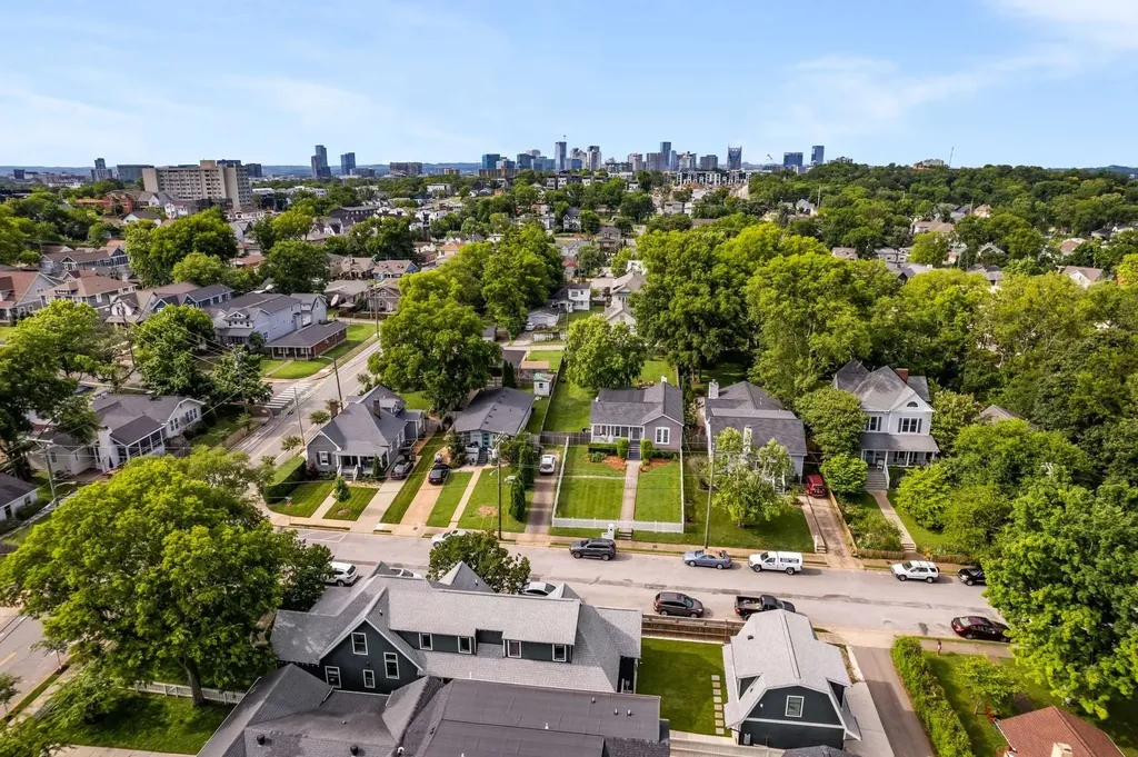 2018 10th Ave, S Nashville TN 37204