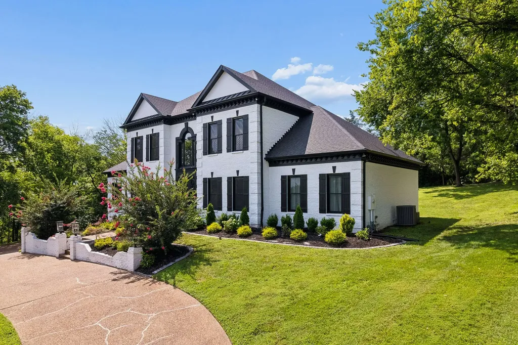 5093 Heathrow Boulevard Brentwood TN 37027