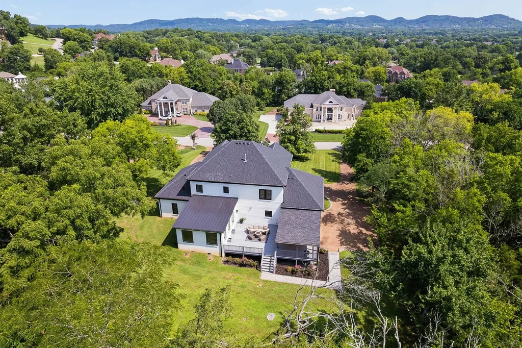 5093 Heathrow Boulevard Brentwood TN 37027