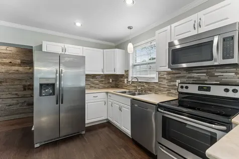 2311 Mcgavock Pike Nashville TN 37216