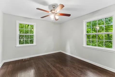 2311 Mcgavock Pike Nashville TN 37216