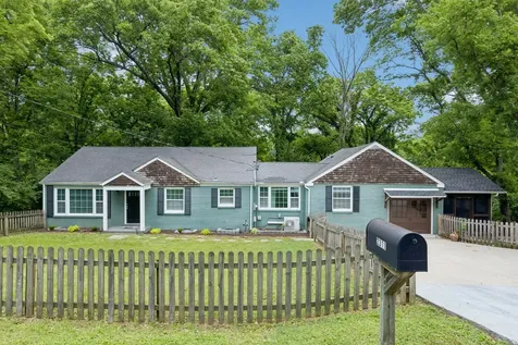 2311 Mcgavock Pike Nashville TN 37216