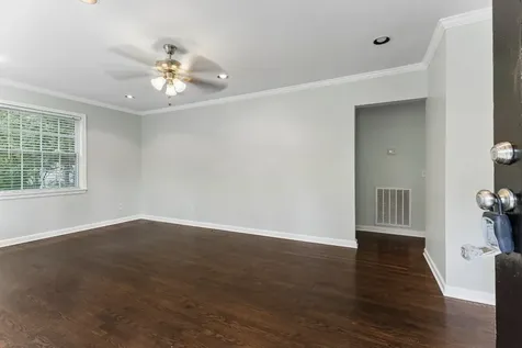 2311 Mcgavock Pike Nashville TN 37216