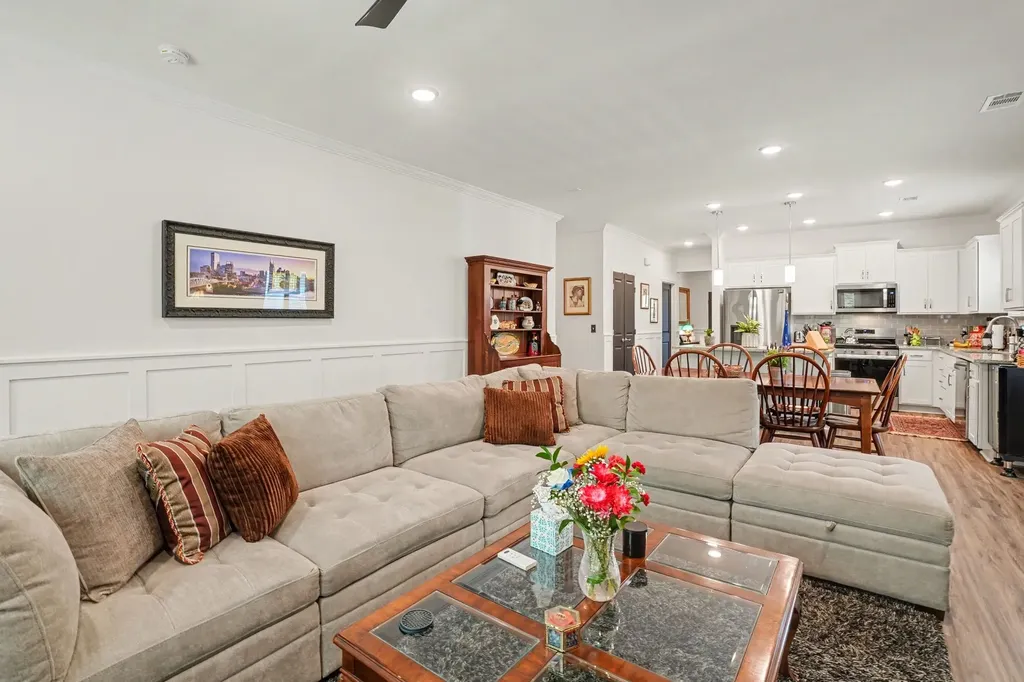 241 Brook Avenue White House TN 37188