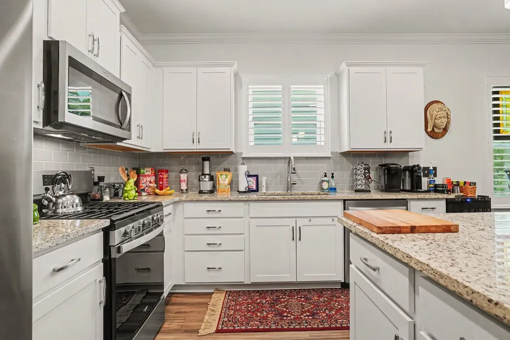241 Brook Avenue White House TN 37188