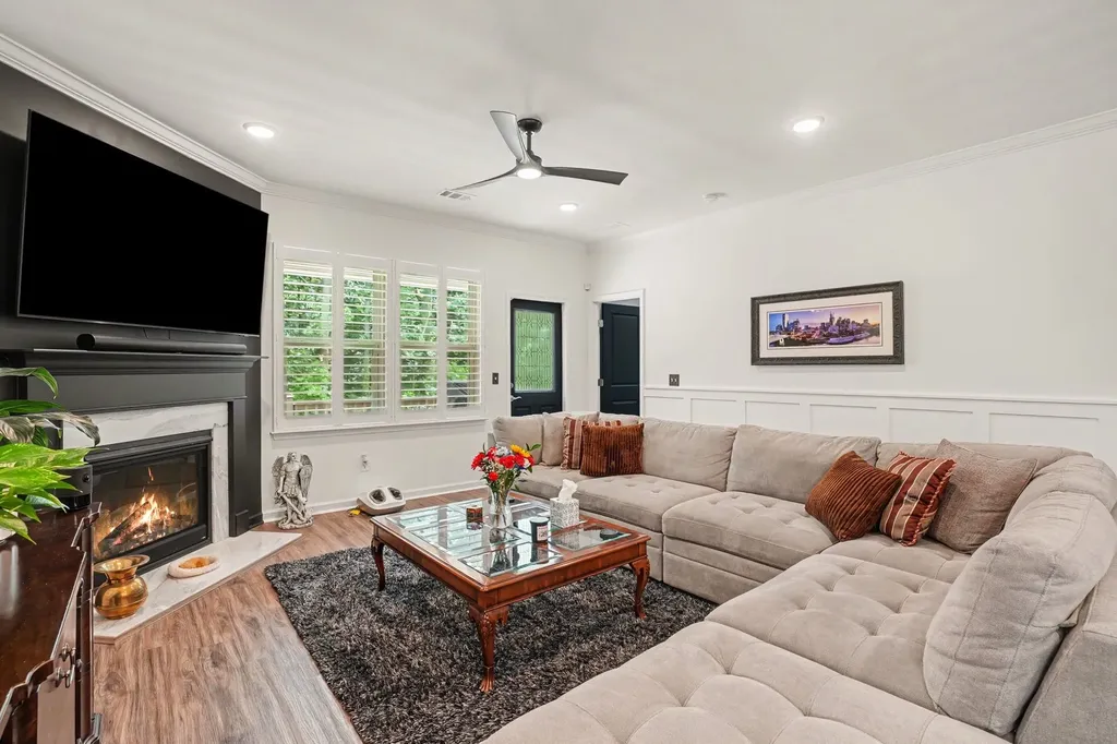 241 Brook Avenue White House TN 37188