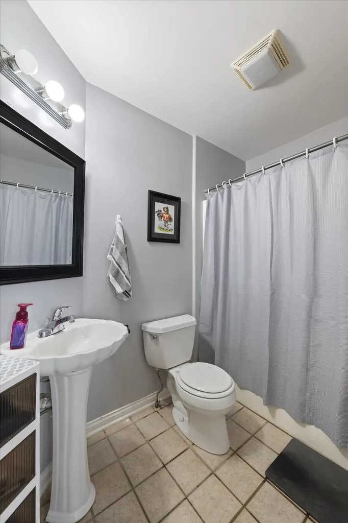2155 Lake Road Greenbrier TN 37073