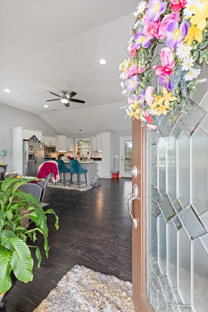 2155 Lake Road Greenbrier TN 37073