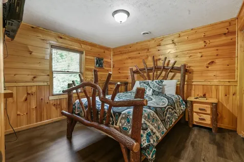 2834 Florence Drive Pigeon Forge TN 37863