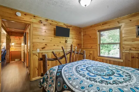 2834 Florence Drive Pigeon Forge TN 37863