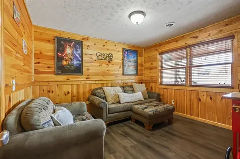 2834 Florence Drive Pigeon Forge TN 37863