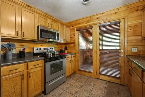 2834 Florence Drive Pigeon Forge TN 37863