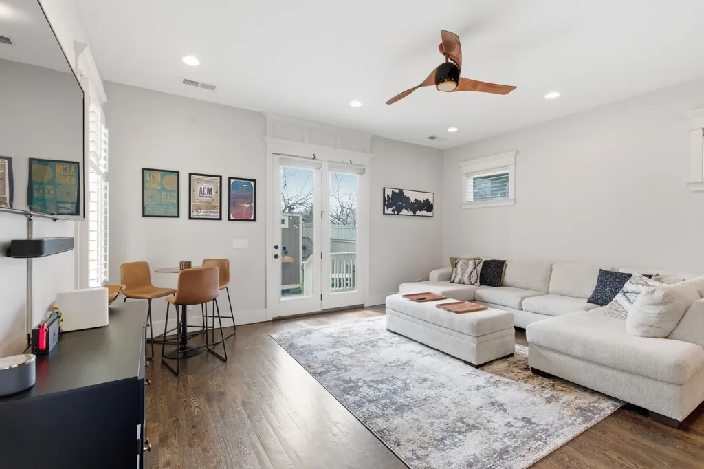 1034 Burchwood Avenue Nashville TN 37216
