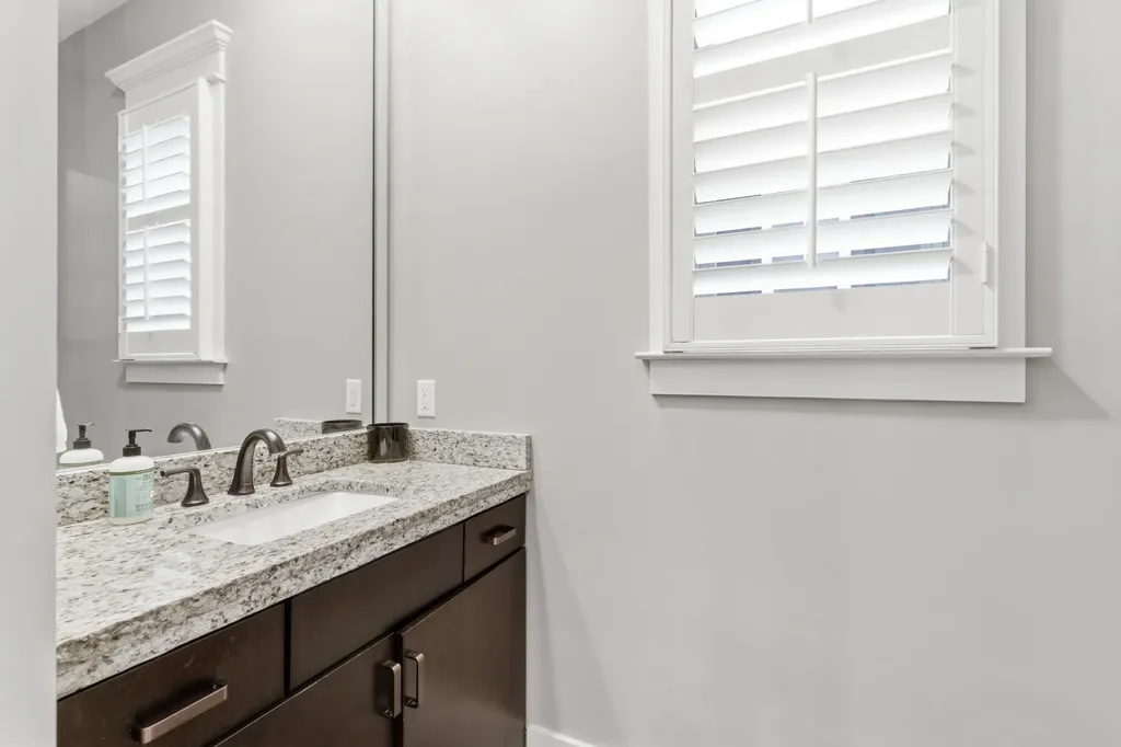 1034 Burchwood Avenue Nashville TN 37216
