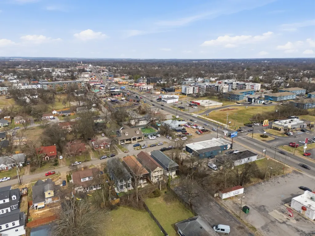 1034 Burchwood Avenue Nashville TN 37216