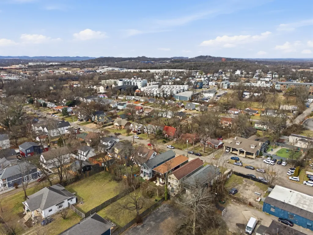 1034 Burchwood Avenue Nashville TN 37216