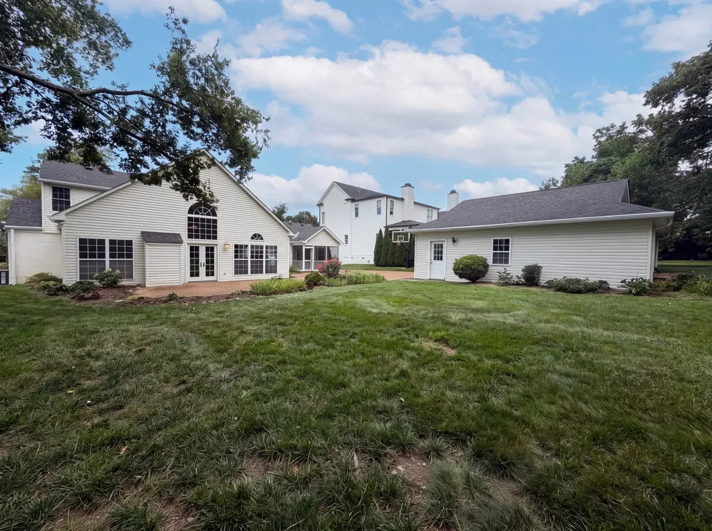 608 Estes Road Nashville TN 37215
