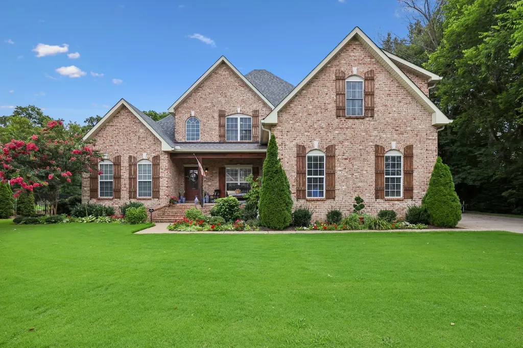 2208 Higgins Lane Murfreesboro TN 37130
