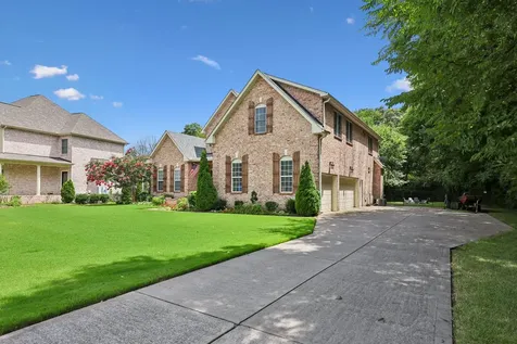 2208 Higgins Lane Murfreesboro TN 37130