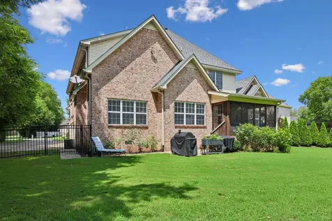2208 Higgins Lane Murfreesboro TN 37130