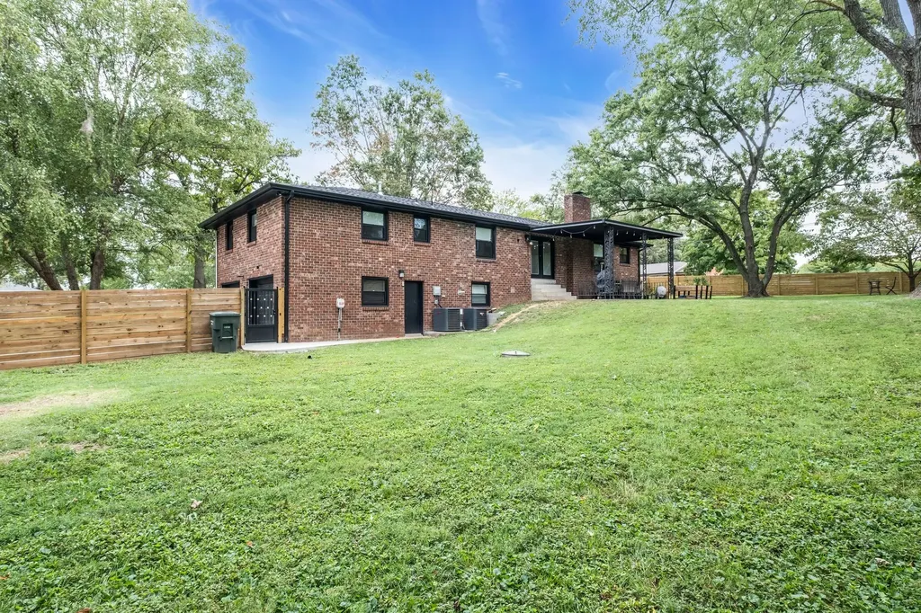220 Rising Sun Lane Old Hickory TN 37138