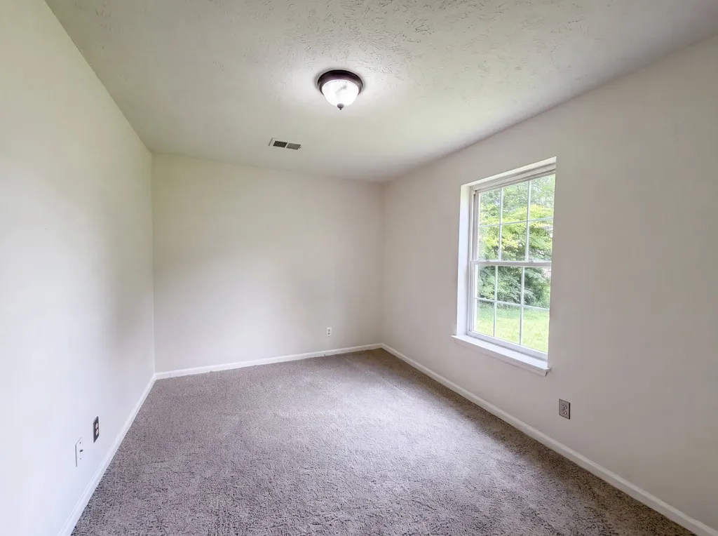 499 Holland Ridge Drive La Vergne TN 37086