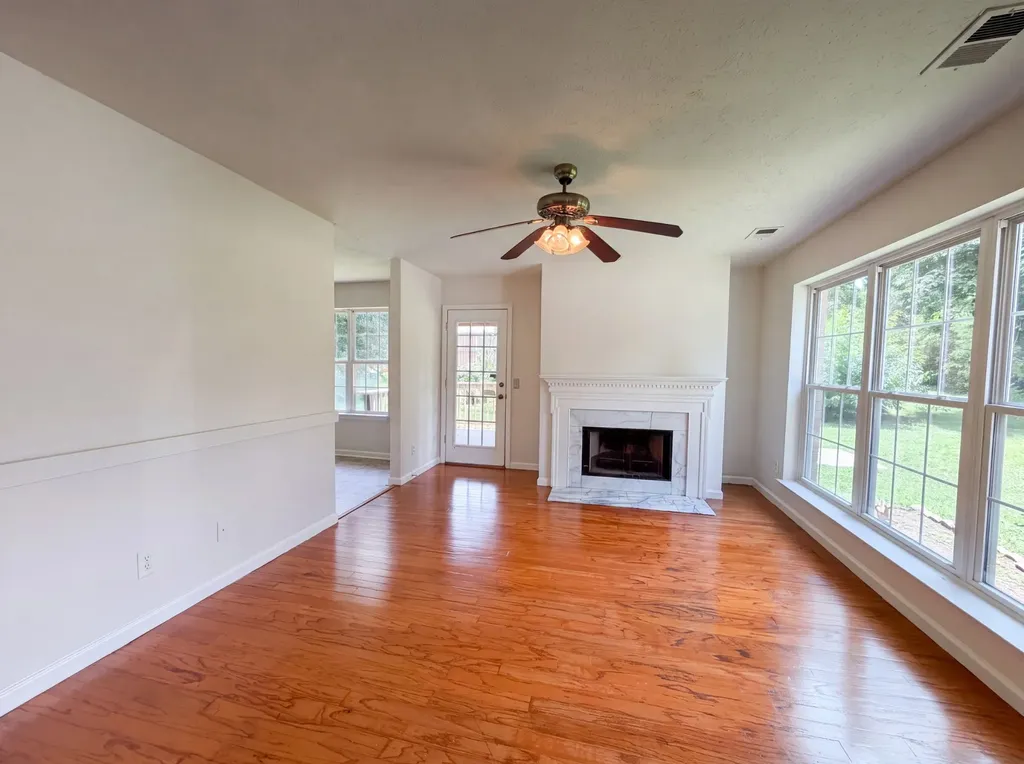 499 Holland Ridge Drive La Vergne TN 37086