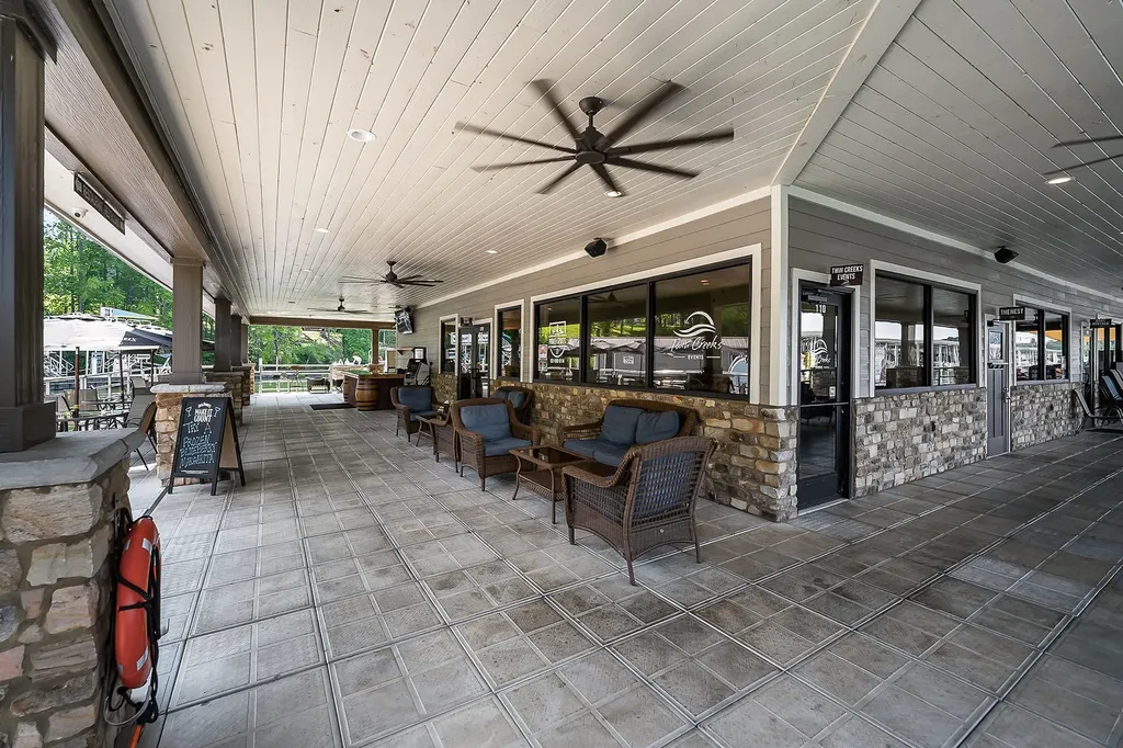 92 Hammock Drive Winchester TN 37398