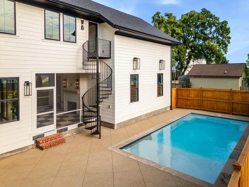 1900 Eastside Avenue Nashville TN 37206