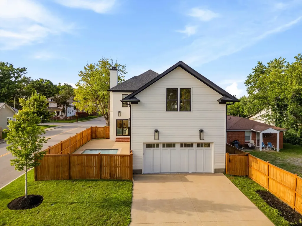 1900 Eastside Avenue Nashville TN 37206