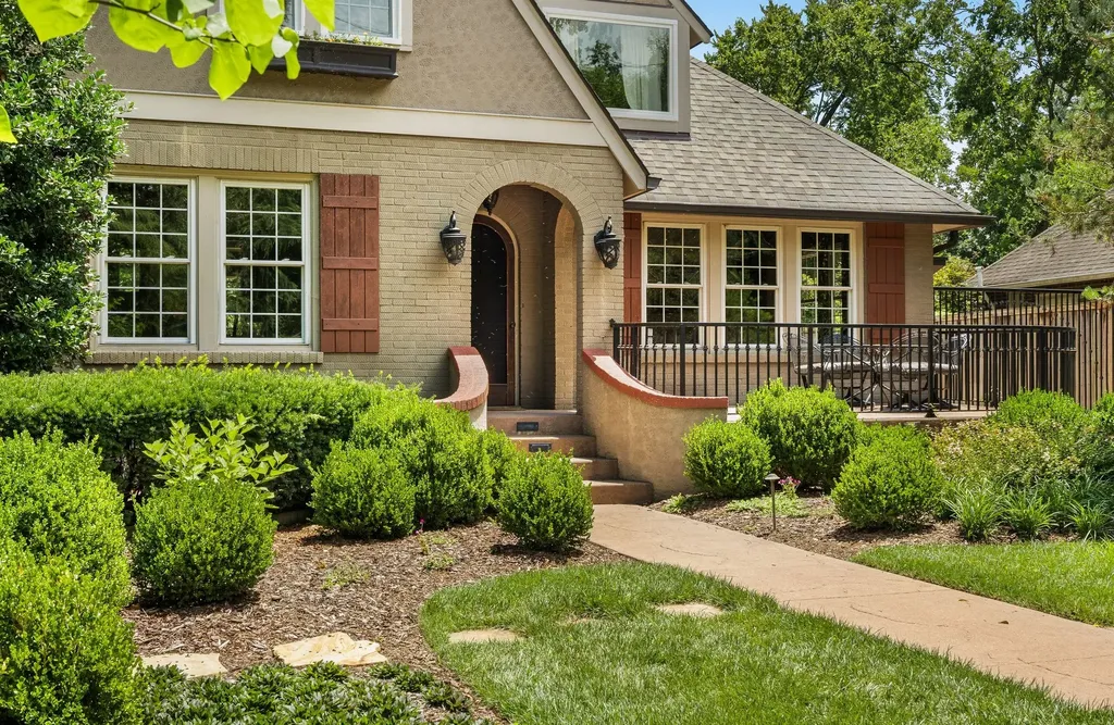 204 S Wilson Boulevard Nashville TN 37205