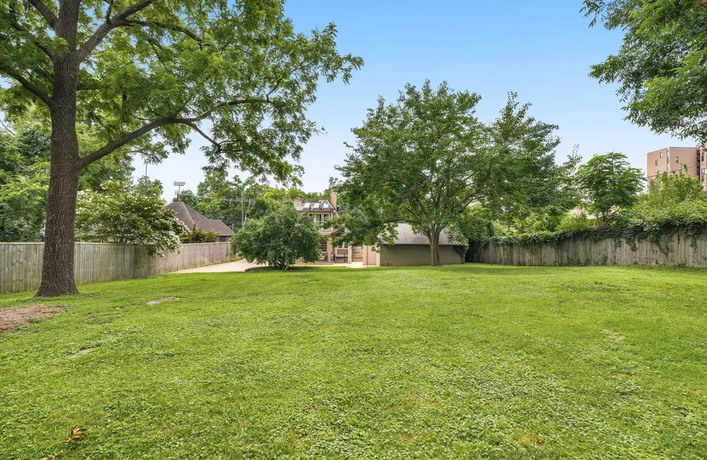 204 S Wilson Boulevard Nashville TN 37205