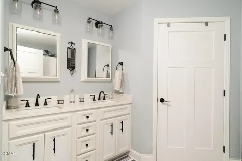 965 Juneberry Lane Pigeon Forge TN 37863