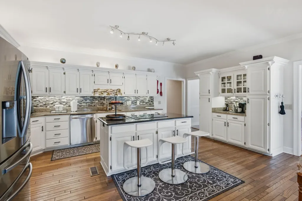 1122 Longview Drive Hendersonville TN 37075