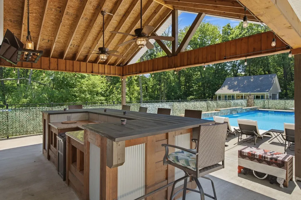 1122 Longview Drive Hendersonville TN 37075