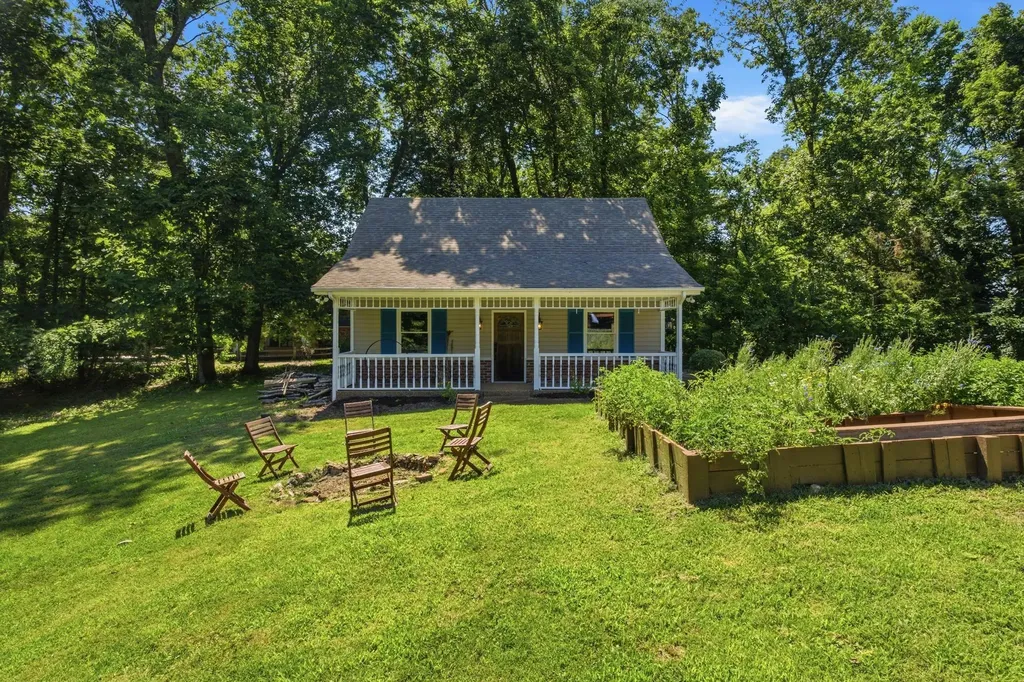 1122 Longview Drive Hendersonville TN 37075