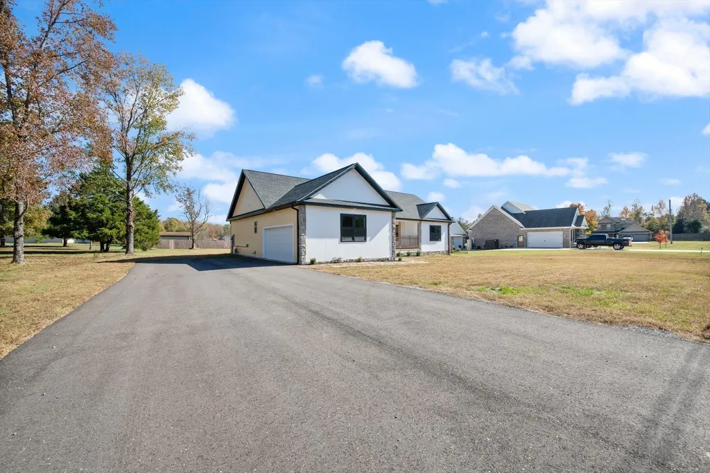 50 Sonoma Drive Fayetteville TN 37334