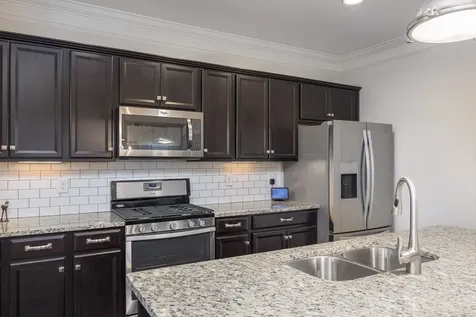 7392 Old Harding Pike Nashville TN 37221