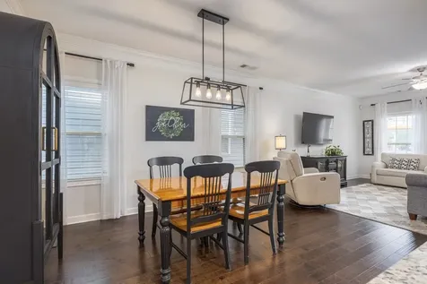 7392 Old Harding Pike Nashville TN 37221