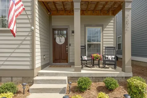7392 Old Harding Pike Nashville TN 37221
