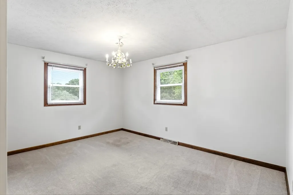 3088 Dixie Lee Circle Lenoir City TN 37772