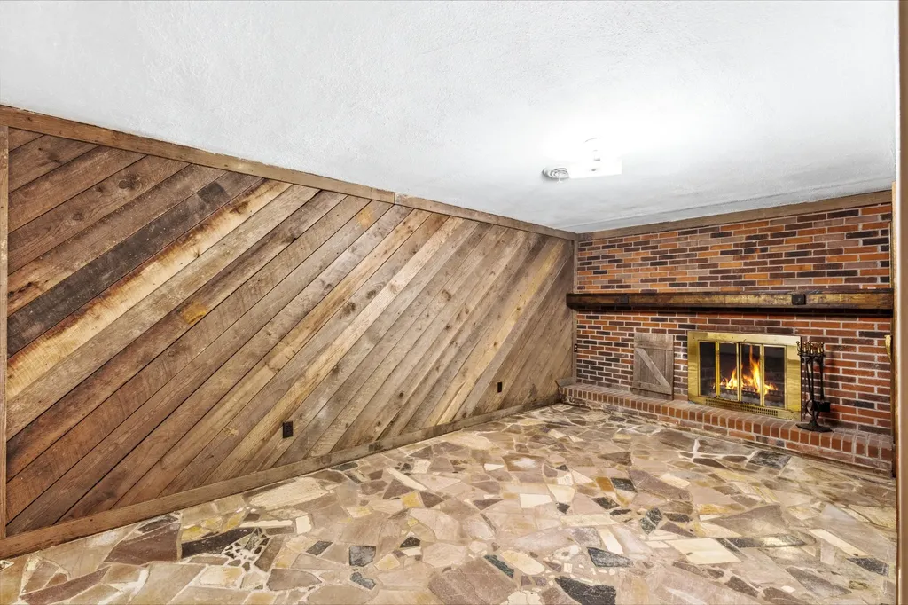 3088 Dixie Lee Circle Lenoir City TN 37772