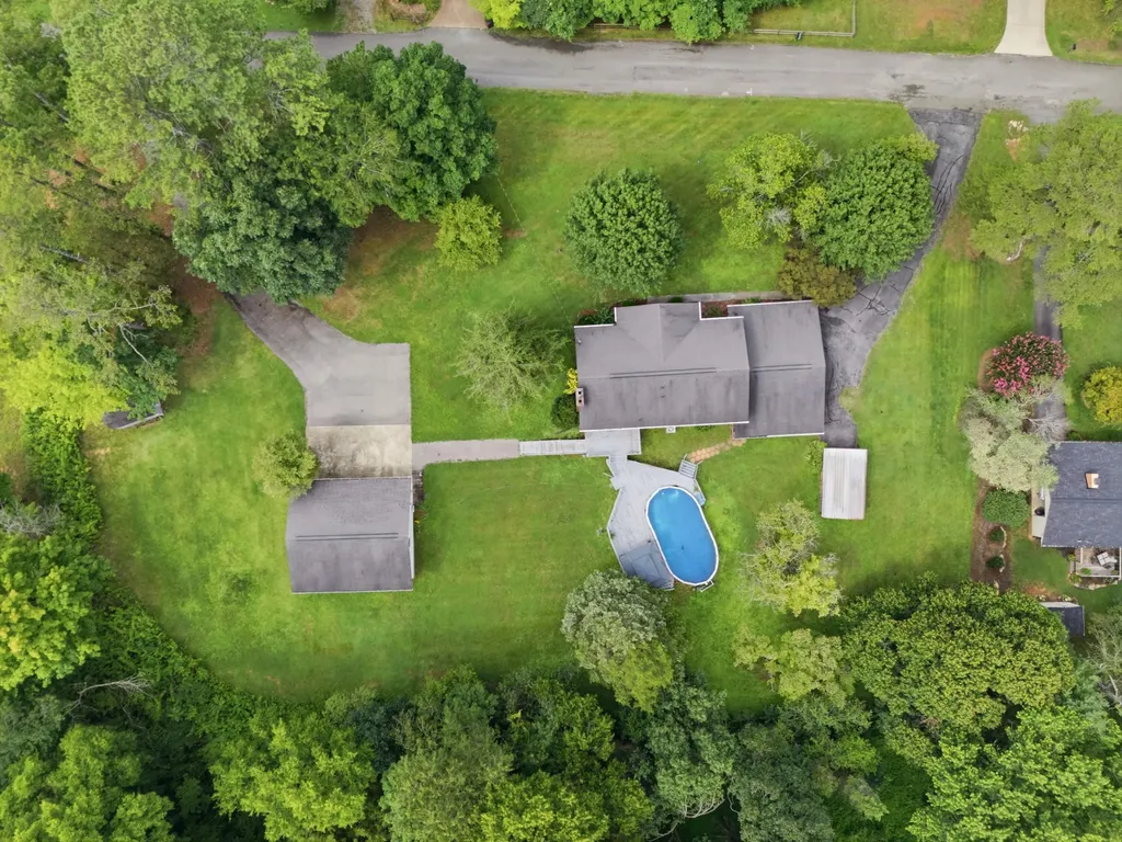 3088 Dixie Lee Circle Lenoir City TN 37772