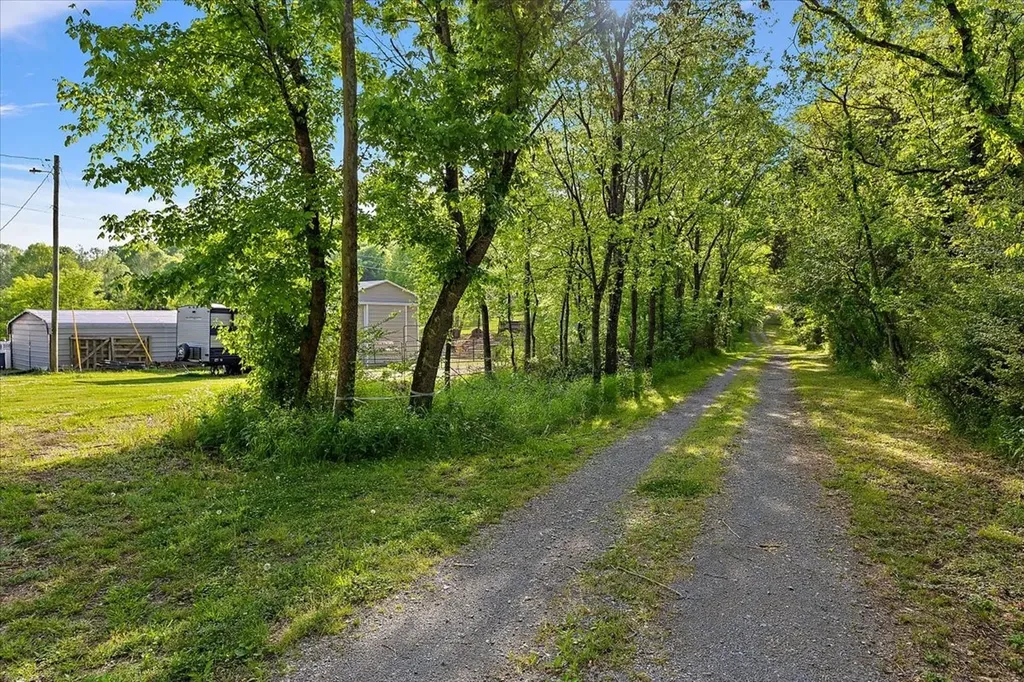 521 Hiwassee Road Lebanon TN 37087
